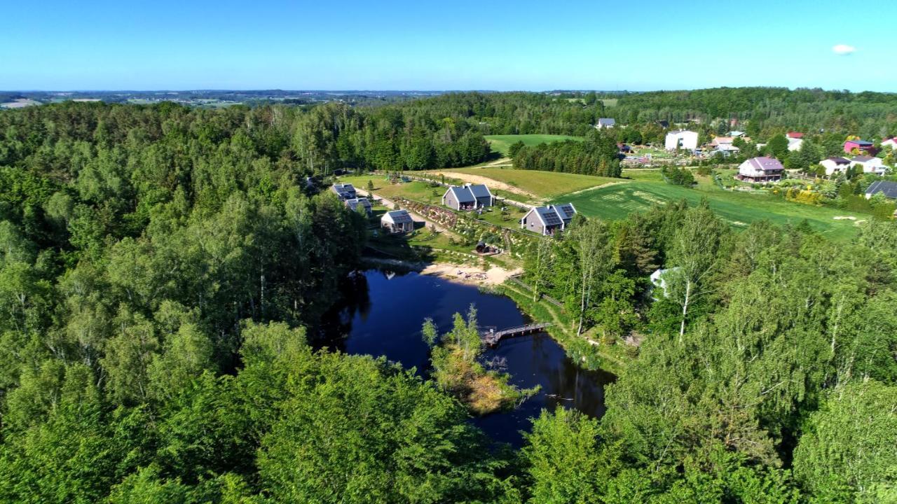 Osada Skoczkowo Komfortowe Domki Z Jacuzzi Nad Jeziorem- Sauna- Balia- Prywatny Staw Wedkarski Podiazy Exteriör bild