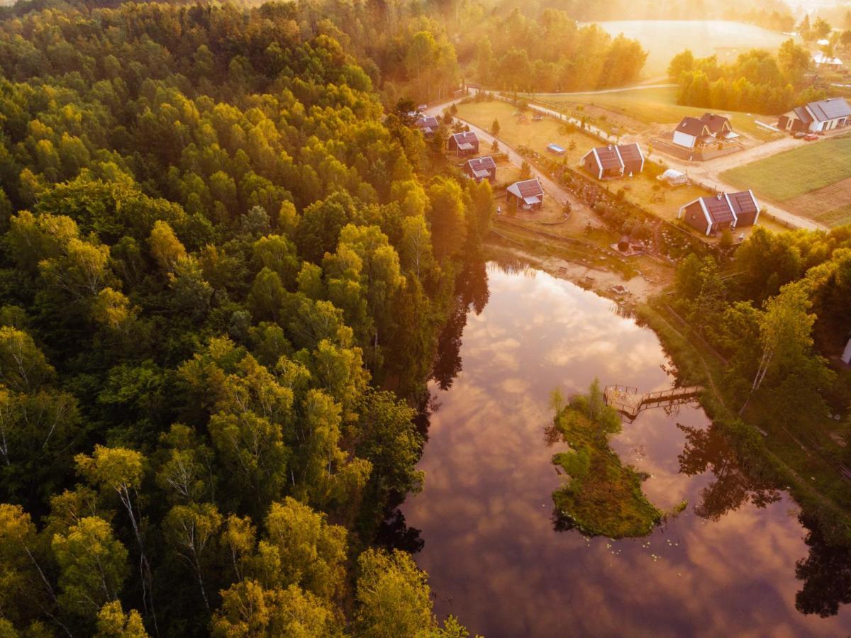 Osada Skoczkowo Komfortowe Domki Z Jacuzzi Nad Jeziorem- Sauna- Balia- Prywatny Staw Wedkarski Podiazy Exteriör bild
