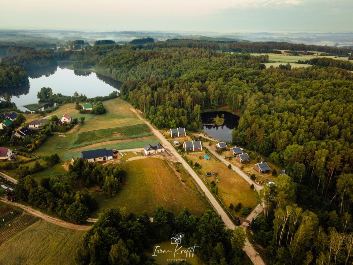 Osada Skoczkowo Komfortowe Domki Z Jacuzzi Nad Jeziorem- Sauna- Balia- Prywatny Staw Wedkarski Podiazy Exteriör bild