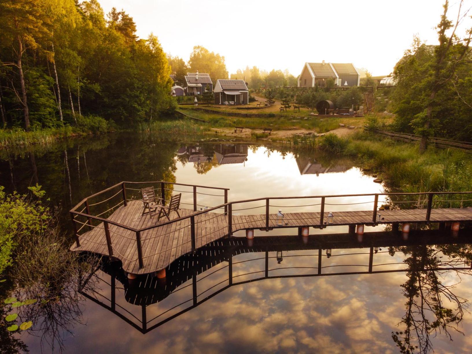 Osada Skoczkowo Komfortowe Domki Z Jacuzzi Nad Jeziorem- Sauna- Balia- Prywatny Staw Wedkarski Podiazy Exteriör bild